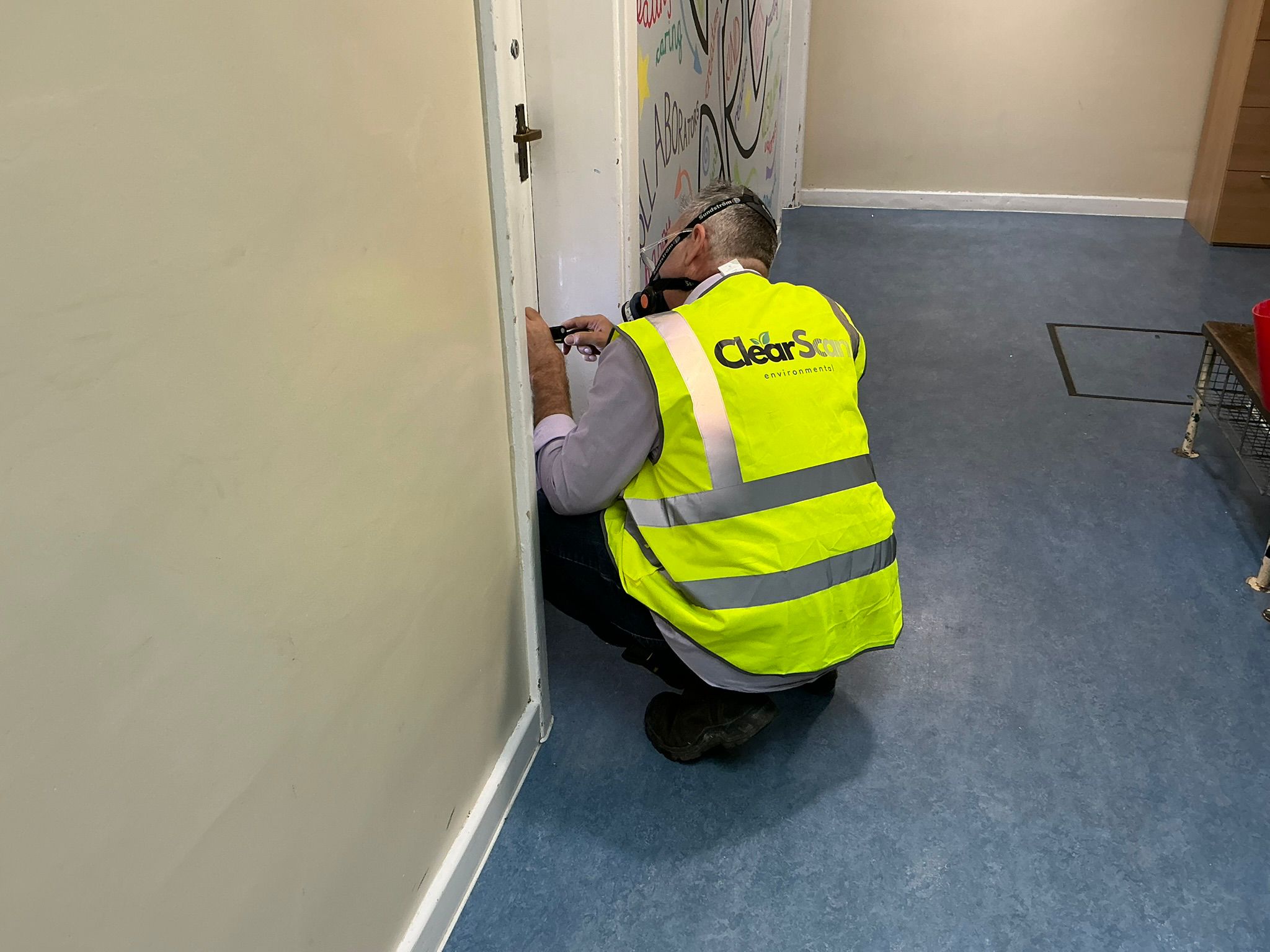 Interior inspection at Gracechurch Street during comprehensive R&D survey